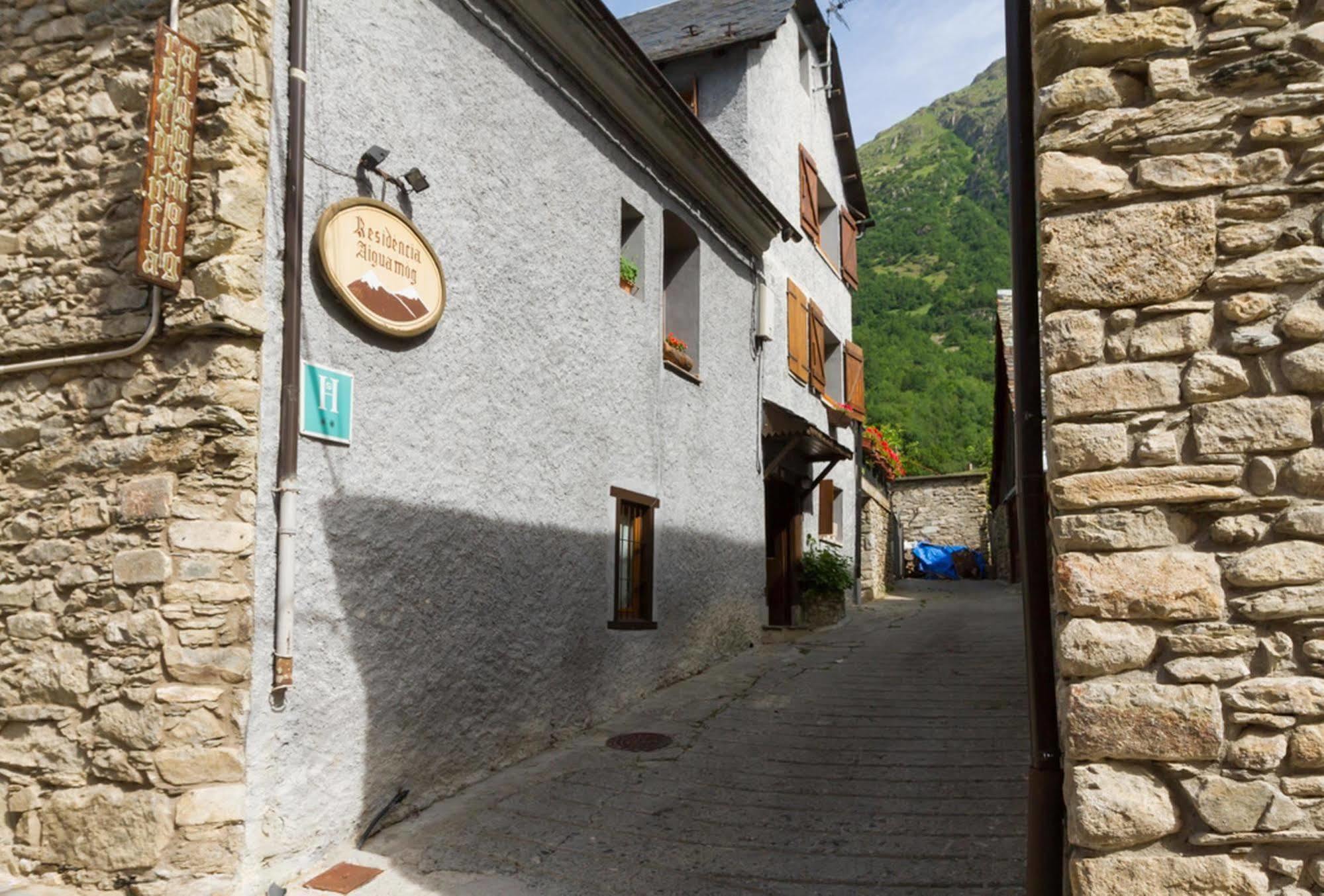 Hostal Aiguamog Salardú 외부 사진